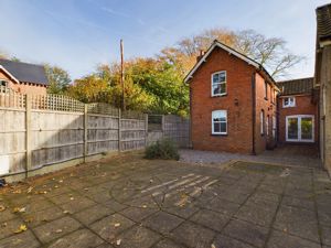 Patio space- click for photo gallery
